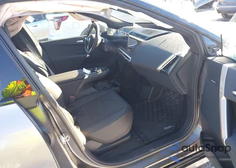 2026 BMW Ix xDrive45 z USA, uszkodzony, nr VIN WB543CF04TCW81876